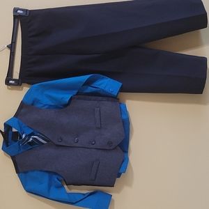 Van Heusen boys suit